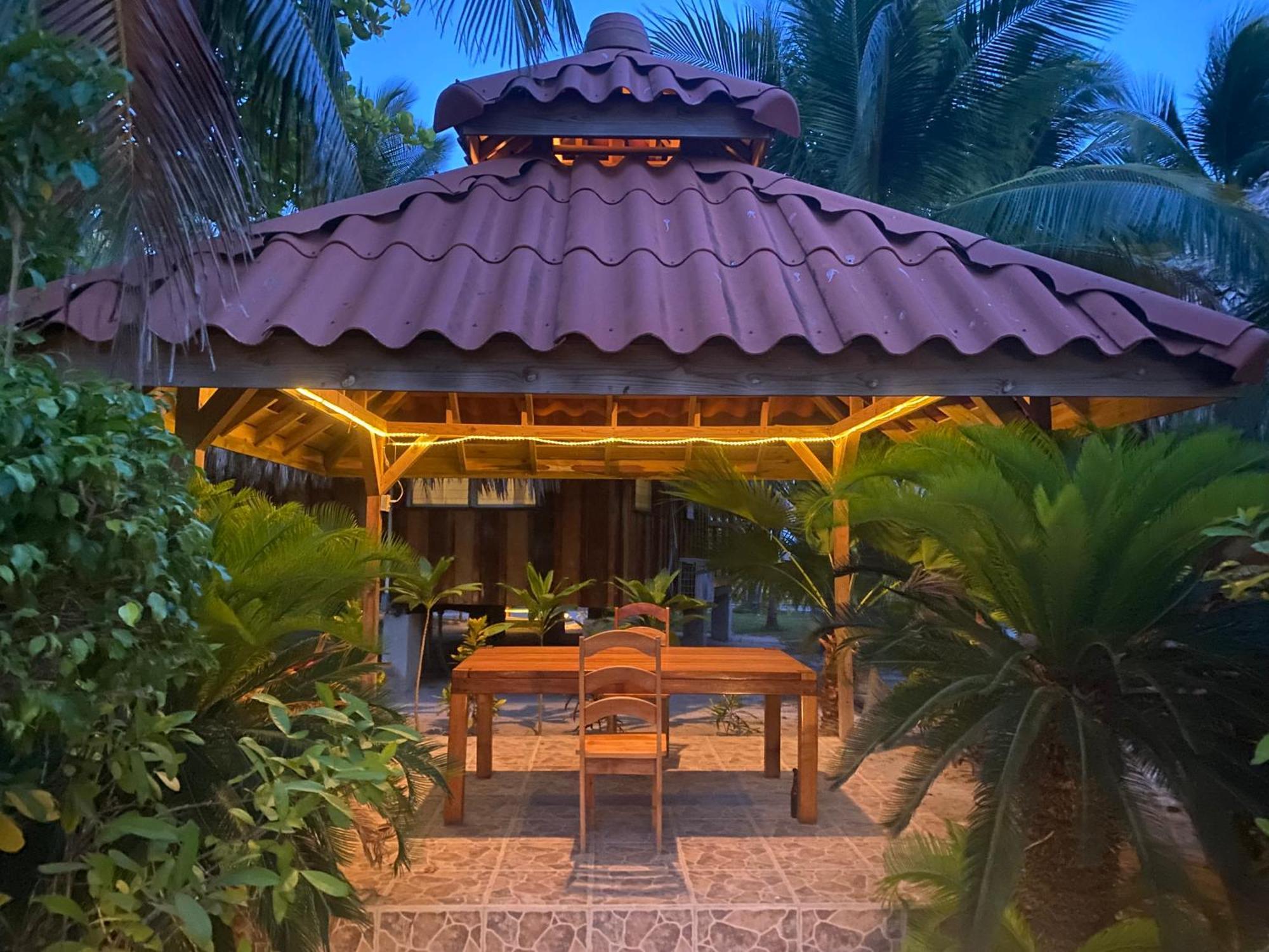 St. George'S Caye Resort Belize City Exterior photo