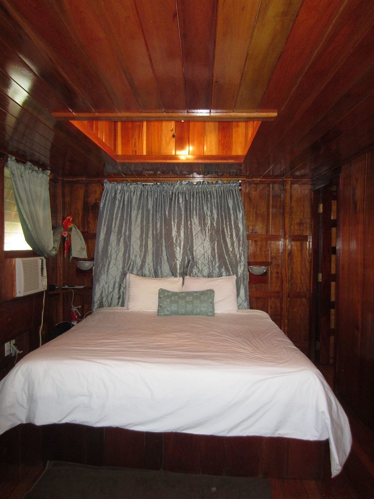 St. George'S Caye Resort Belize City Exterior photo